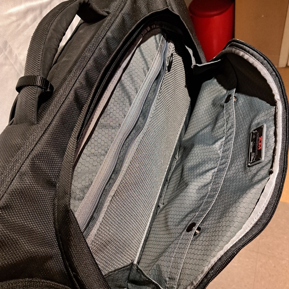 TUMI Black Men's Bag 3folded - Picture 4 of 9